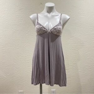 Victoria Secret Elegant Lace Trim Chemise / Slip - Gray - sz XS - nightie